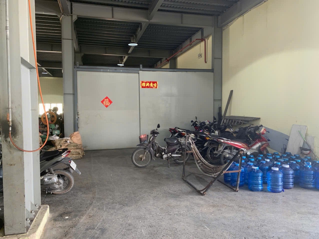 Warehouse.jpg